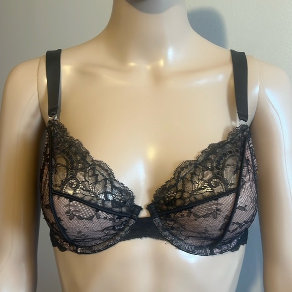 NWT Victoria’s Secret Very Sexy Unlined Demi Bra Black Lace Size 32D - Picture 1 of 8